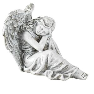 Angel figurine